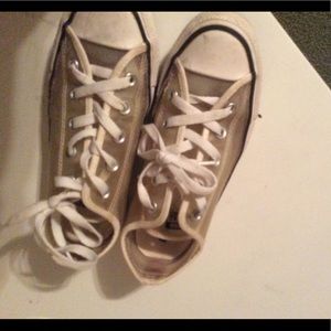 Clear converse size 6